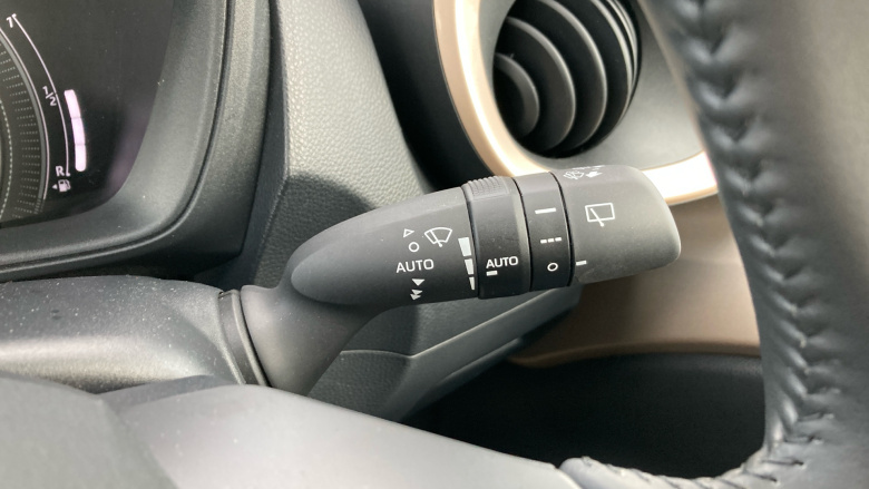 Toyota Aygo X 1.0 VVT-i Edge 5dr Auto Petrol Hatchback